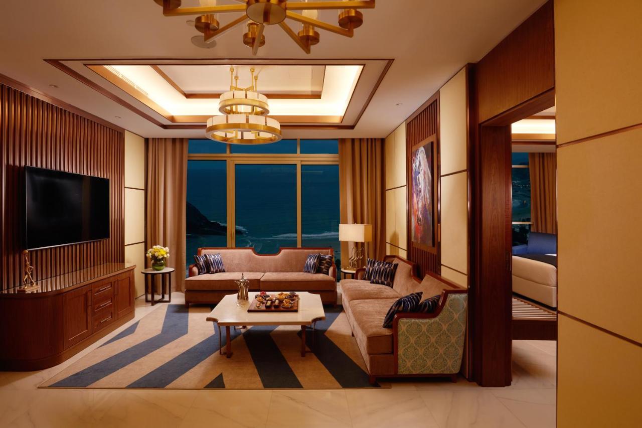 Royal M Al Aqah Beach Resort By Gewan Exterior photo A suite at the hotel